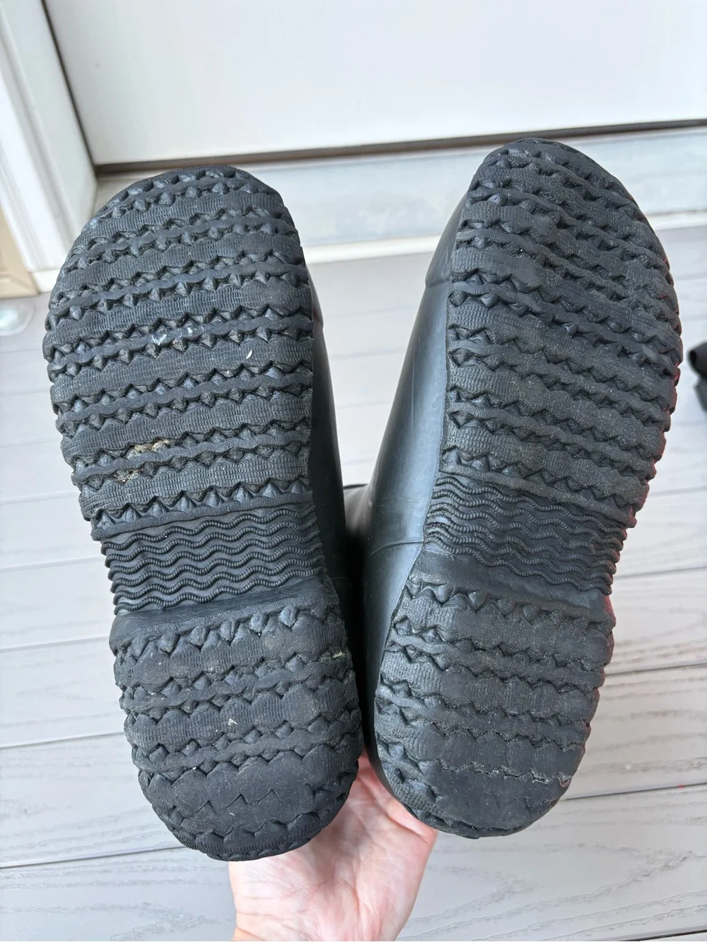 Bogs Kids Black Waterproof Insulated Rain & Snow Boots Outdoors Warm Unisex 6